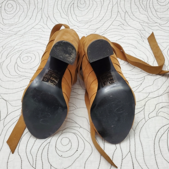 Size 6.5 ALDO Tan/Beige Rigoli Suede Wrap Peep Toe Block Heel - Picture 8 of 13